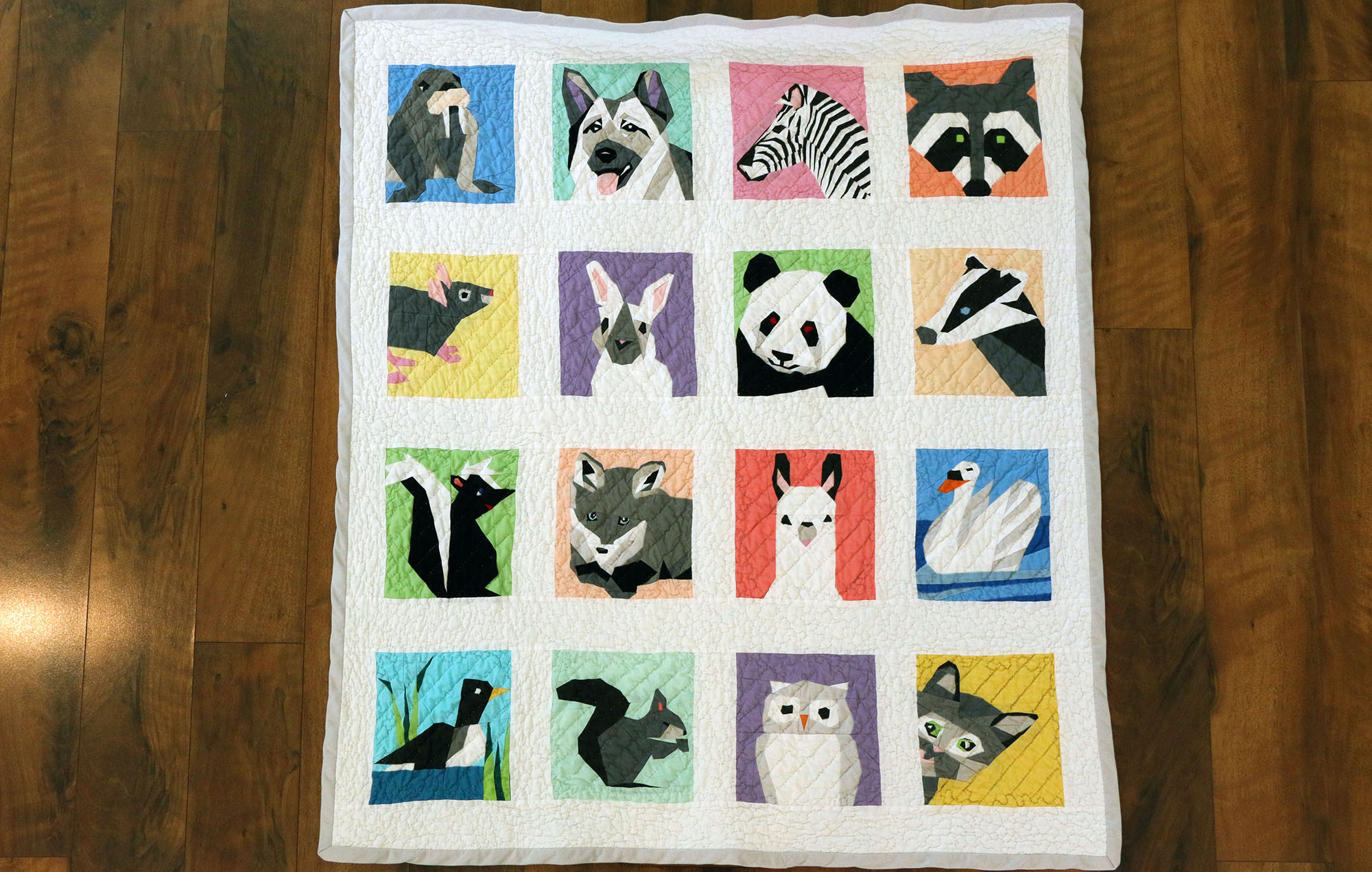 Joy to the World Baby Quilt image 0